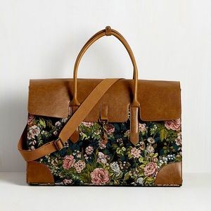 ISO modcloth clever endeavor weekend tote in bloom